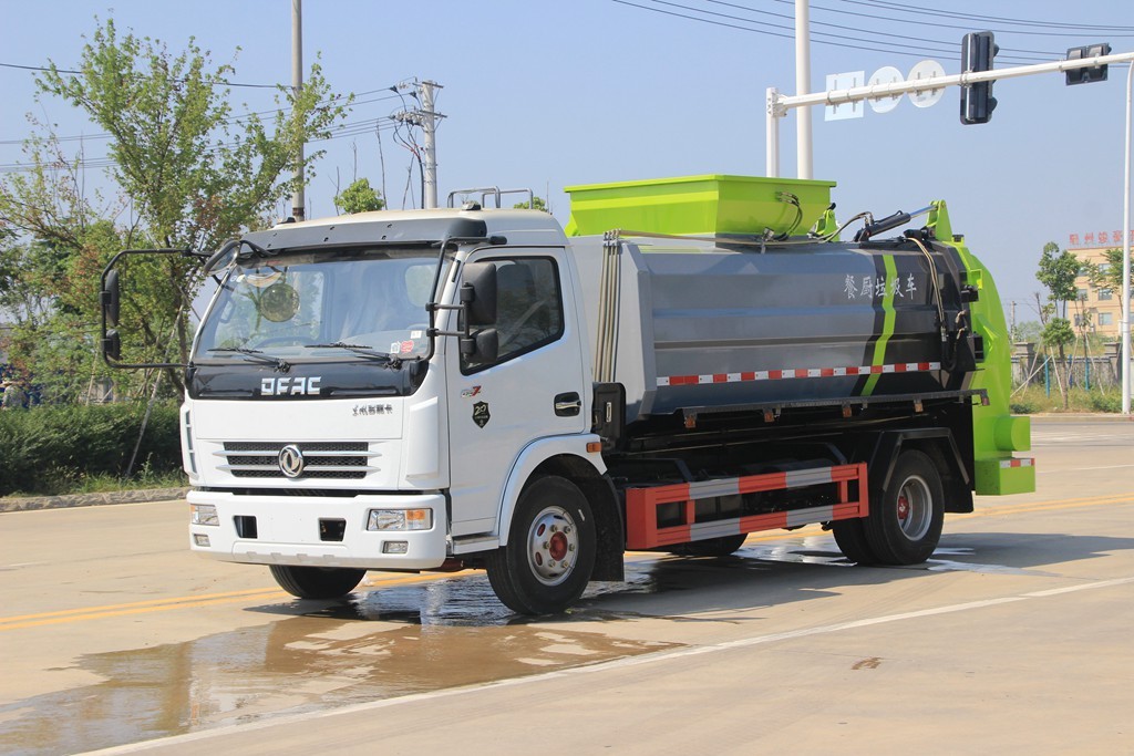 東風(fēng)大多利卡餐廚垃圾車高清圖