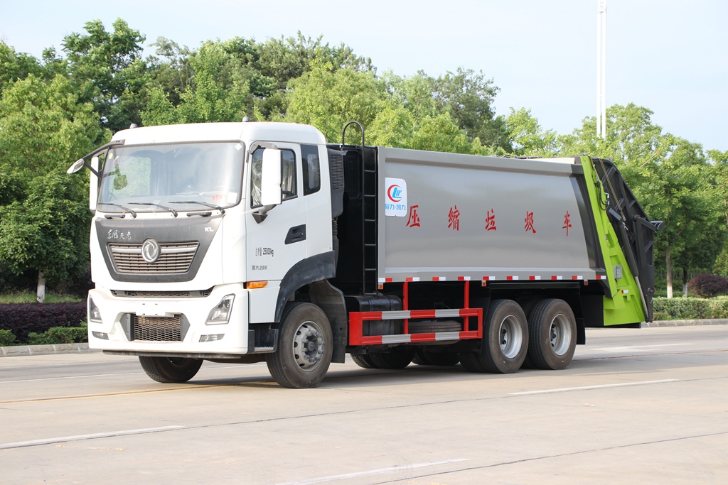 東風(fēng)天龍壓縮垃圾車高清圖