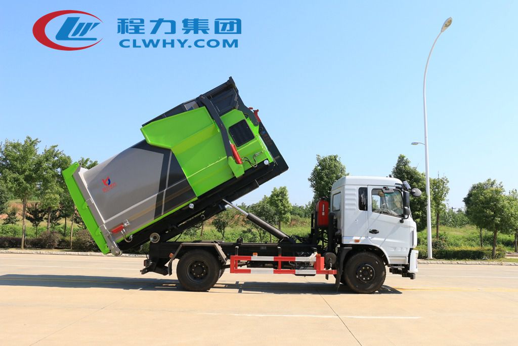 東風(fēng)專底勾臂垃圾車高清圖